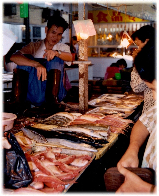 Fish market, Canton China.jpg - Fish market